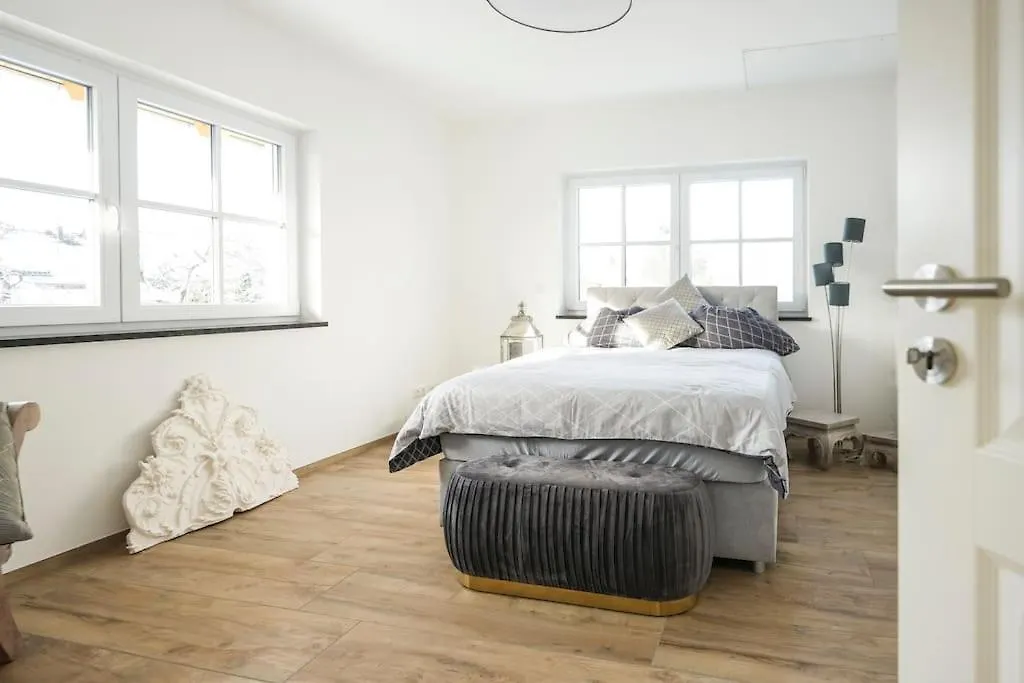Loft “Samuel” Apartment Utting am Ammersee